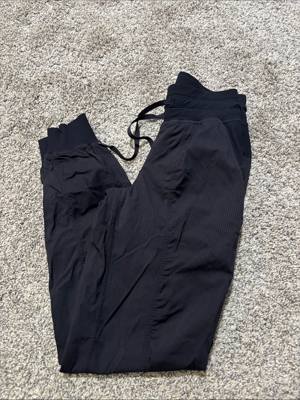 Lululemon Dance Studio Mid-Rise Jogger size 2